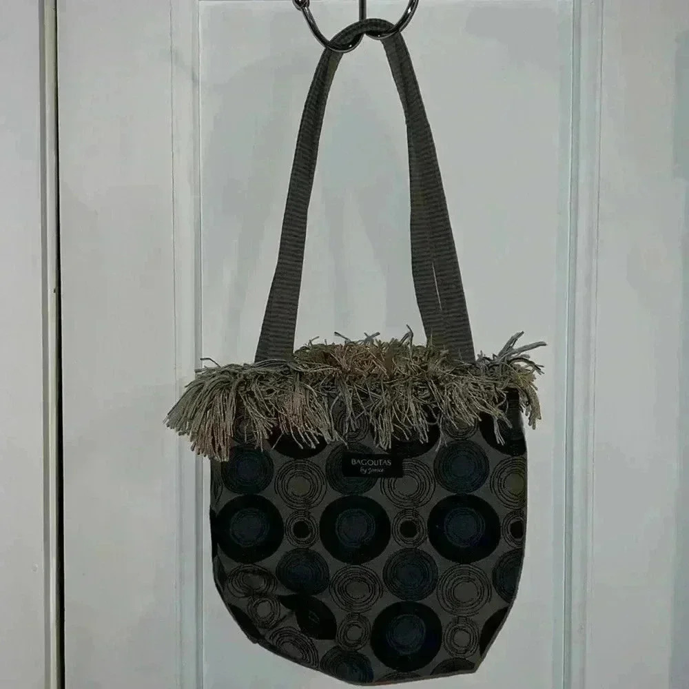Bagolitas by Janice Purse